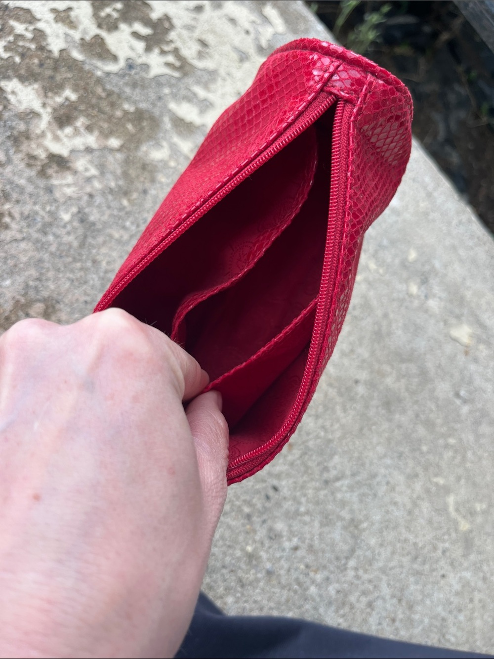 Like new Limited Edition Michael Kors Red Snake-Embossed Tassel Cosmetic Bag - Picture 9 of 15